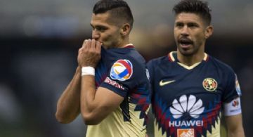 Delantero por Delantero la negociación por Mauro Boselli