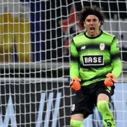 Vídeo | Atajadón de Gullermo Ochoa y su equipo golea