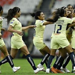 Vídeo | Golazo desde Mediocampo en el Debut de Diana González