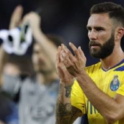 Layún explota contra aficionados en las Redes Sociales