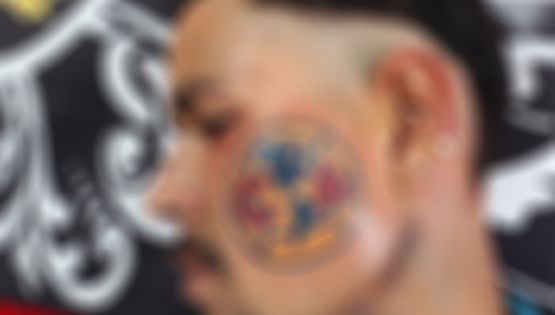 Impensable | El Aficionado Que se Tatuó el América en la Cara
