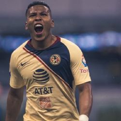 "Un delantero siempre tiene que marcar goles"