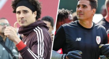 Guillermo Ochoa se Autotrollea