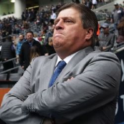 Miguel Herrera pide la Cabeza de Arturo Brizio
