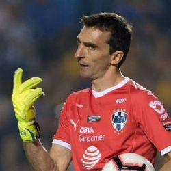Marcelo Barovero se rinde ante Guillermo Ochoa