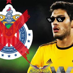 Raúl Jiménez 'le hace el Feo' a las Chivas
