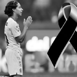 Diego Lainez se encuentra de Luto