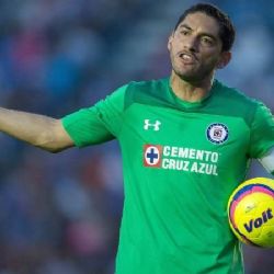 Jugador del Cruz Azul cliente del América
