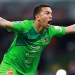 Marchesín demostrando su grandeza dentro y fuera del campo