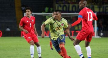 Roger Martínez en riesgo de quedar fuera de la Copa América