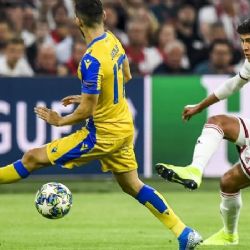 Video | Edson Álvarez anota Golazo en su Primer Partido de Champions League