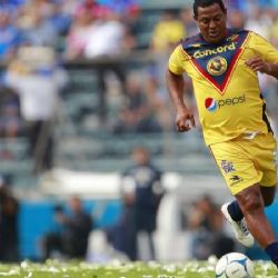 Negro Santos y Marc Crosas protagonizan pelea en redes sociales