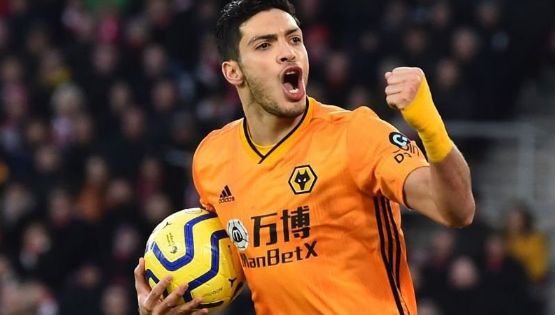 Video | Afición del Wolverhampton se rinde ante Raúl Jiménez con Emotivo Cántico