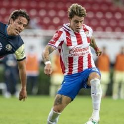 León le hace el feo a Rubén 'Oso' González