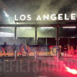 Afición del Club América causa Estragos en el estadio del LAFC