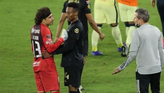 LAFC Acusa a Memo Ochoa de Fingir la Falta y Apela la Expulsión de Atuesta