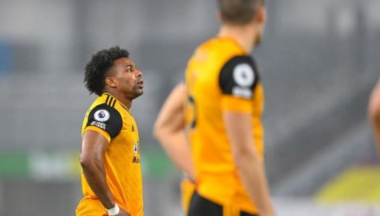 Wolverhampton sigue extrañando a Raúl Jiménez