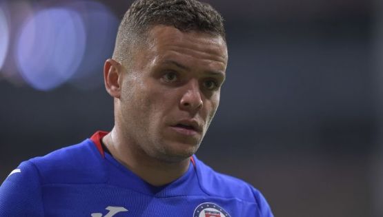 La Postura de Cruz Azul ante el interés del Club América por 'Cabecita' Rodríguez y Luis Romo