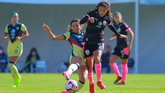 América Femenil con amplio dominio jugando en el Estadio Azteca