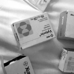 Nico Castillo muestra imagen donde le dice adiós a las pastillas