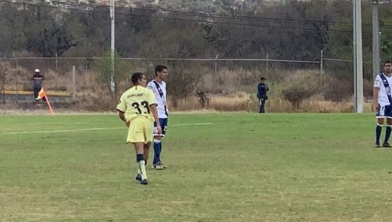 Debuta y le Improvisan Uniforme a Juvenil del América