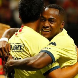 Los 2 Futbolistas Extranjeros que América ya no quiere tener en sus Filas