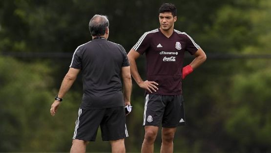 'Tata' Martino Aconseja a Raúl Jiménez Sobre el Interés de la Juventus