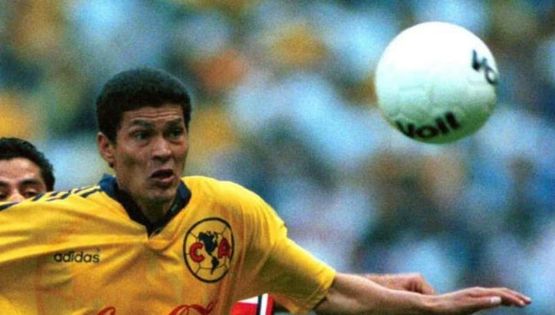 Juan Hernández Recuerda la Obligación del América en los Clásicos