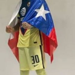 Nico Castillo presume el nuevo dorsal que usará con Las Águilas del América