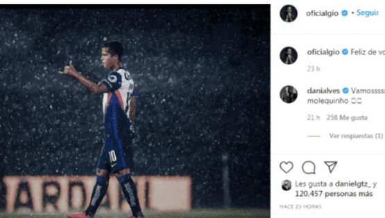 Dani Alves apoya a Giovani dos Santos tras su regreso a las canchas