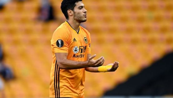 Video | Raúl Jiménez marca Golazo de Penal en la Europa League