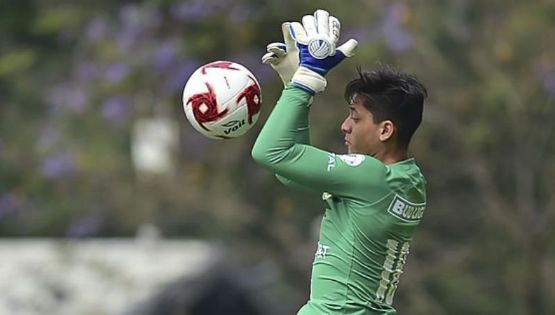 La Inédita Historia del Joven Arquero del Club América que llegó de Última Hora por la Lesión de Memo Ochoa