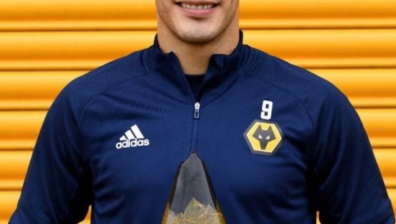 Raúl Jiménez es reconocido como el mejor jugador del Wolverhampton