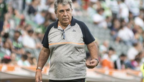 Carlos Reinoso sale en defensa de Federico Viñas y culpa a sus compañeros de su mal momento
