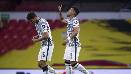 Roger Martínez con el objetivo de convencer a Santiago Solari para no salir del América