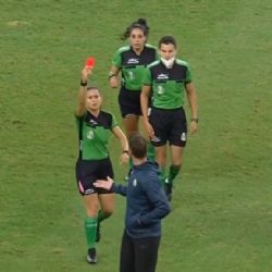 Auxiliar técnico del América Femenil culpa al arbitraje en la derrota frente a Chivas