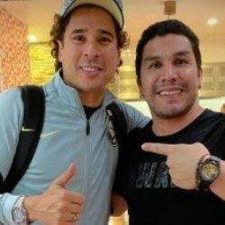 Las proezas de Salvador Cabañas y Guillermo Ochoa que mantuvieron a flote al peor América de la historia