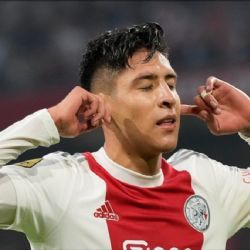 Edson Álvarez llega a un nuevo acuerdo en su contrato con el Ajax de Holanda