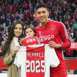 Edson Álvarez agradece la confianza del Ajax de Holanda tras su renovación de contrato