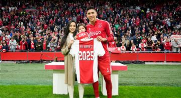 Video | Familia de Edson Álvarez y fans del Ajax celebraron su renovación de contrato