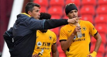 Raúl Jiménez es elogiado por el entrenador del Wolverhampton tras su actuación ante el Newcastle United