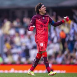 ¿Hasta cuándo tiene contrato Memo Ochoa con América y cuál es el panorama sobre su futuro?