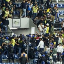 Autoridades se unen a la búsqueda del aficionado de Pumas que entró armado al Estadio Azteca