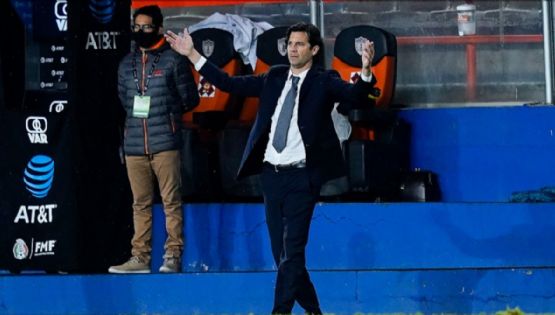 Video | Santiago Solari canta como un aficionado junto a la porra americanista previo al Clásico Capitalino