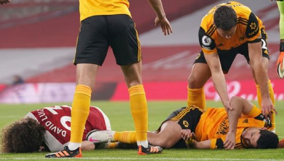 Raúl Jiménez sin resentimientos con el futbolista brasileño David Luiz por su fractura de cráneo