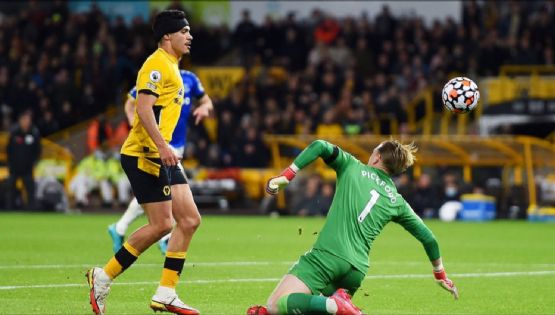 Video | Impresionante velocidad y definición de Raúl Jiménez en su golazo frente al Everton 