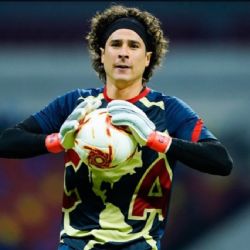 Auxiliar de Juan Carlos Osorio confiesa diferencias con Memo Ochoa