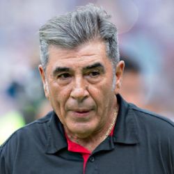 Carlos Reinoso realiza emotiva visita al Club América tras 10 años de ausencia 