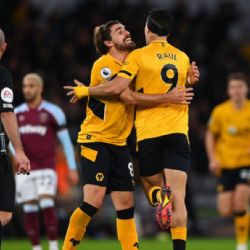 Video | Golazo de Raúl Jiménez pone en ventaja al Wolverhampton sobre el West Ham
