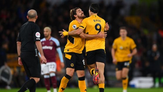 Video | Golazo de Raúl Jiménez pone en ventaja al Wolverhampton sobre el West Ham